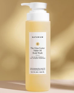 NATURIUM The Glow Getter Multi-Oil Body Wash
