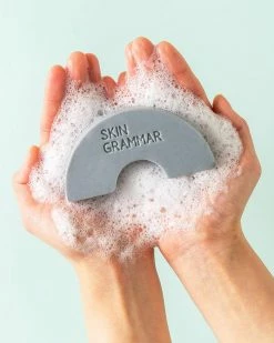 SKIN GRAMMAR Sweet & Gentle Shampoo Bar Chemical Exfoliators
