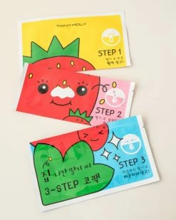 TONY MOLY Strawberry Seed 3-Step Nose Pack Redness