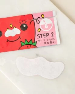 TONY MOLY Strawberry Seed 3-Step Nose Pack Redness